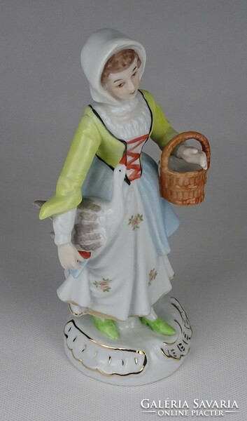 1P548 Libás nő kosárral porcelán figura 19.5 cm