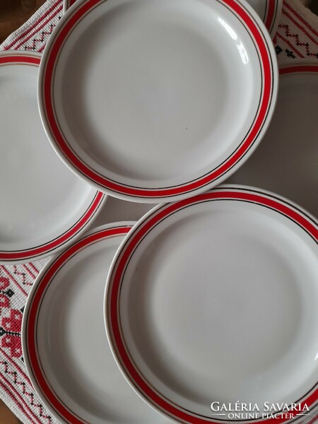 Zsolnay 19 cm dessert plates with red and gold borders