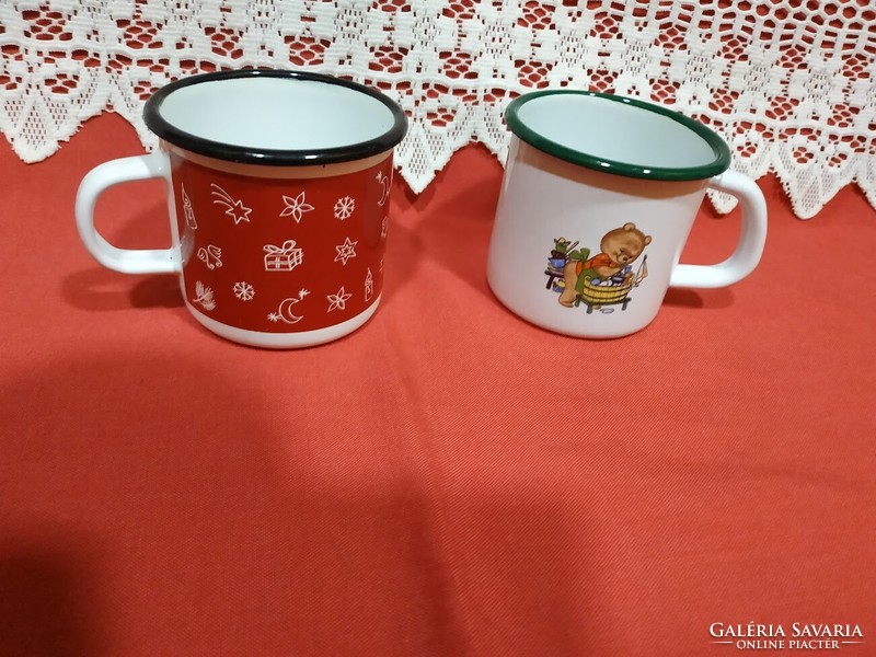 Enamel bear and Christmas mugs