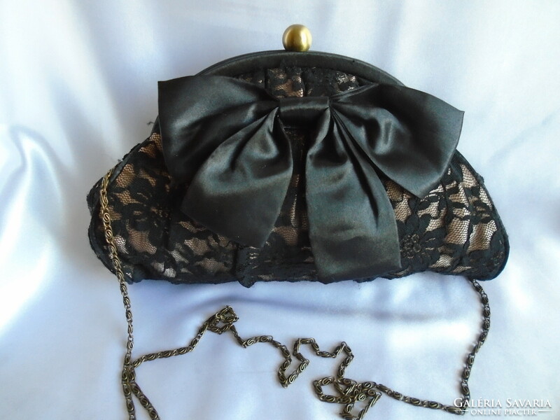 Primark casual bag with black bow and lace.
