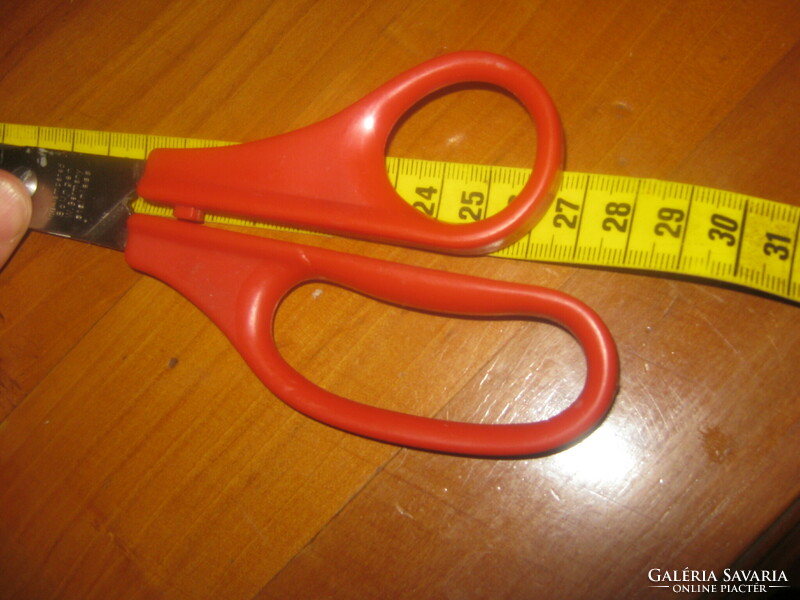Vintage finny scissors