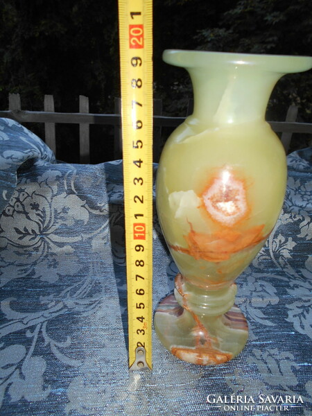 Achát csiszolt súlyos váza -szép kézműves  darab 19,5 cm