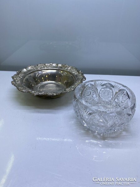 Crystal offering with metal holder