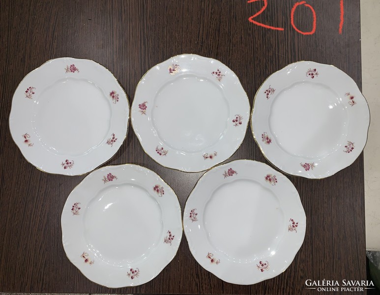 5 Zsolnay cake plates with wear-resistant gilding, 16.5 cm in diameter