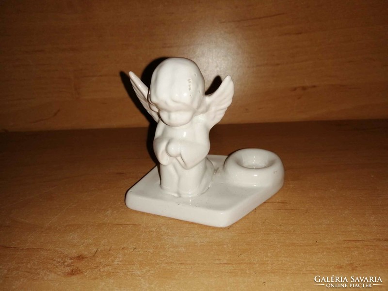 Imádkozó porcelán angyalka figura gyertyatartóval (po-1)