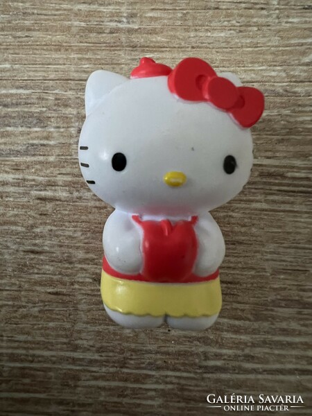 Little hello kitty figure