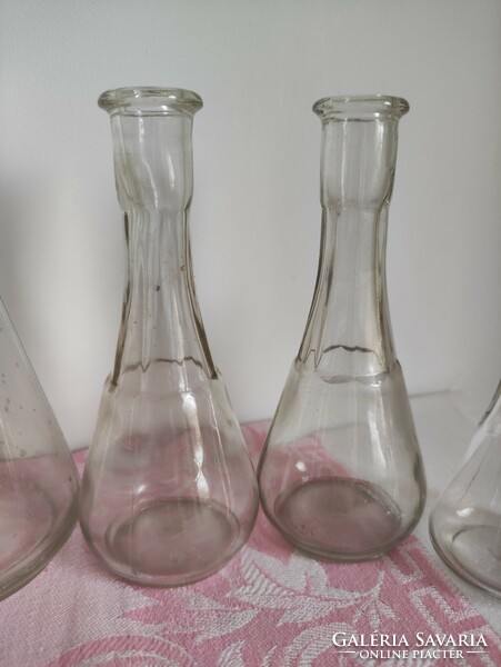 Antik olajos ecetes szószos italos kínáló üvegek