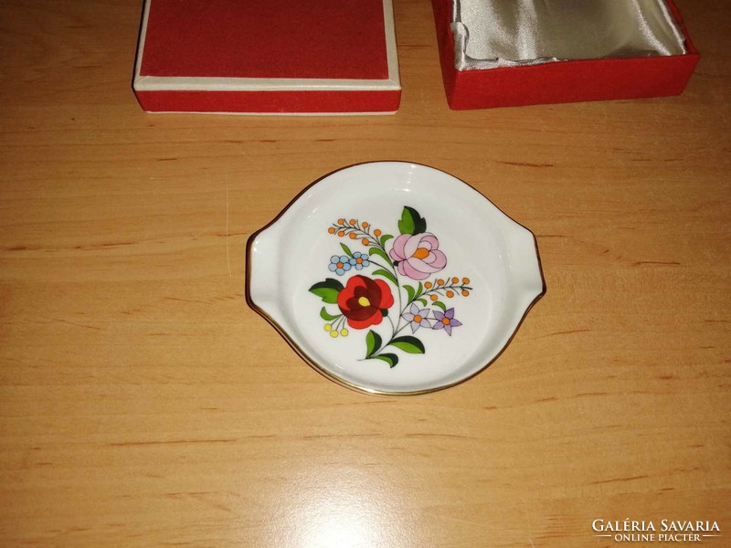 Kalocsa porcelán kézzel festett hamutál, hamutartó eredeti dobozában (14/K)