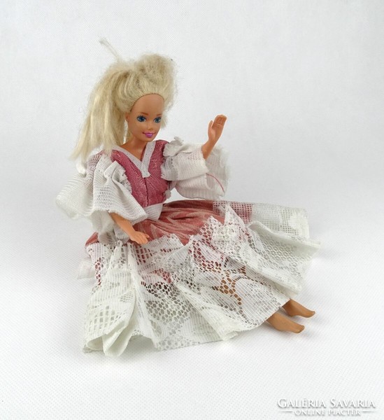 1J105 Mattel 1976 Barbie baba