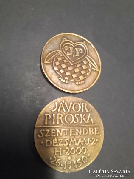 Bronze elm red plaque, coin.