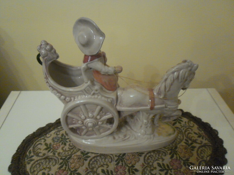 Lippelsdorf porcelain - a beautiful little girl driving a carriage