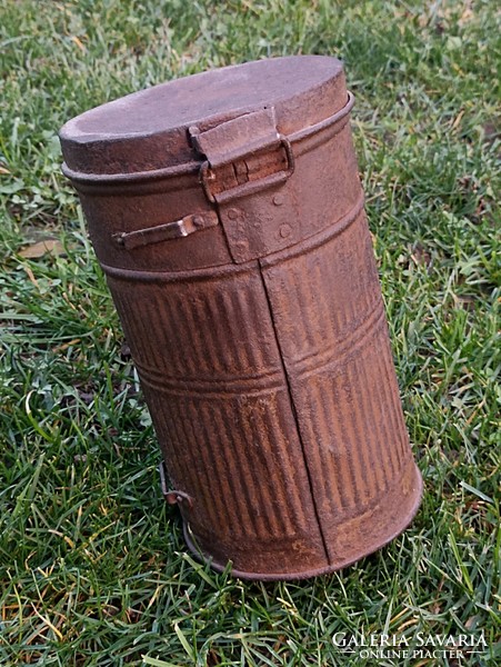 Second World War Polish gas cylinder