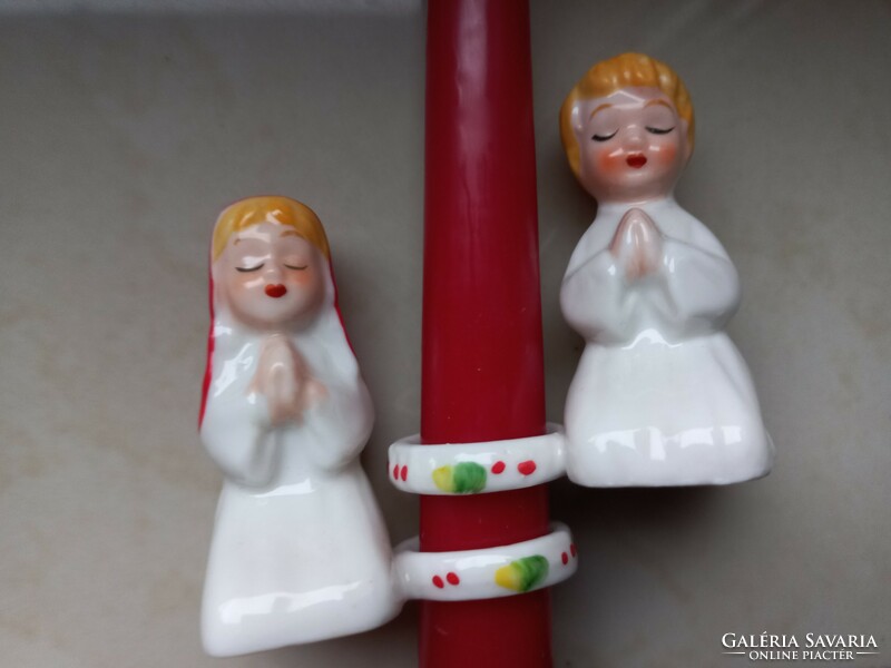 Porcelán gyertyagyűrű pár, imádkozó figurák