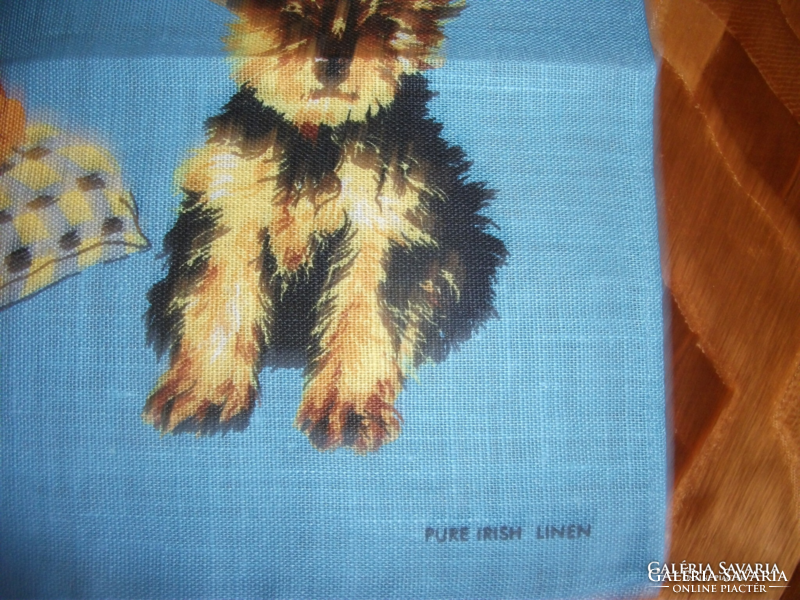 Small dogs can also be used as a wall decoration on a tablecloth, size: 76 x 48 cm, unused