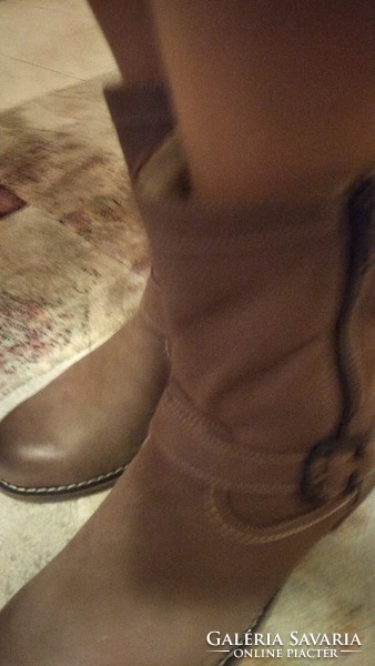 Women's genuine leather boots size 39