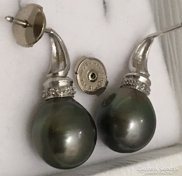 Tahitian pearl brilliant 18k white gold earrings megan lock