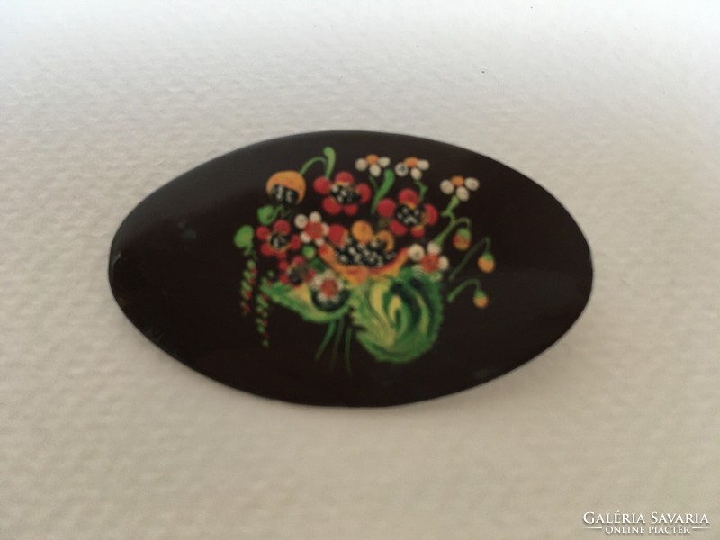 Vintage floral brooch