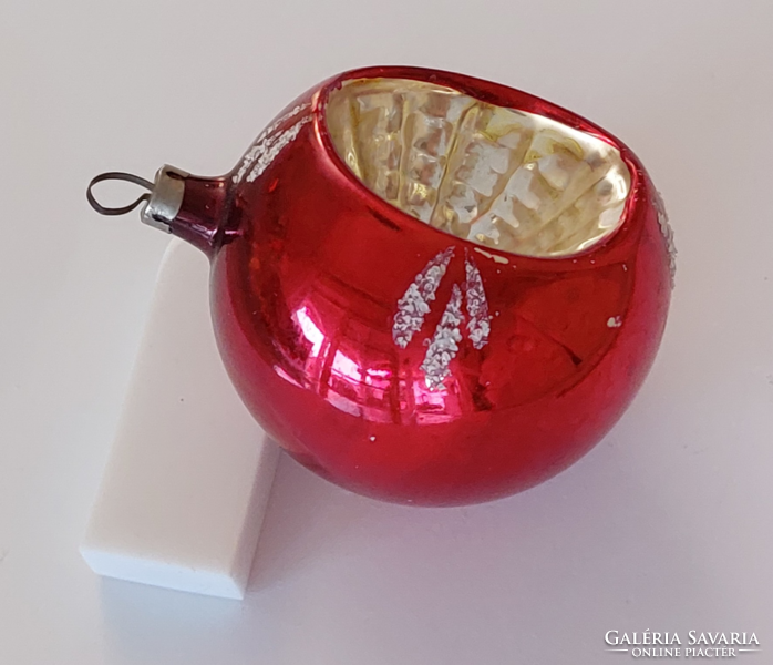 Régi üveg karácsonyfadísz behúzott piros gömb üvegdísz