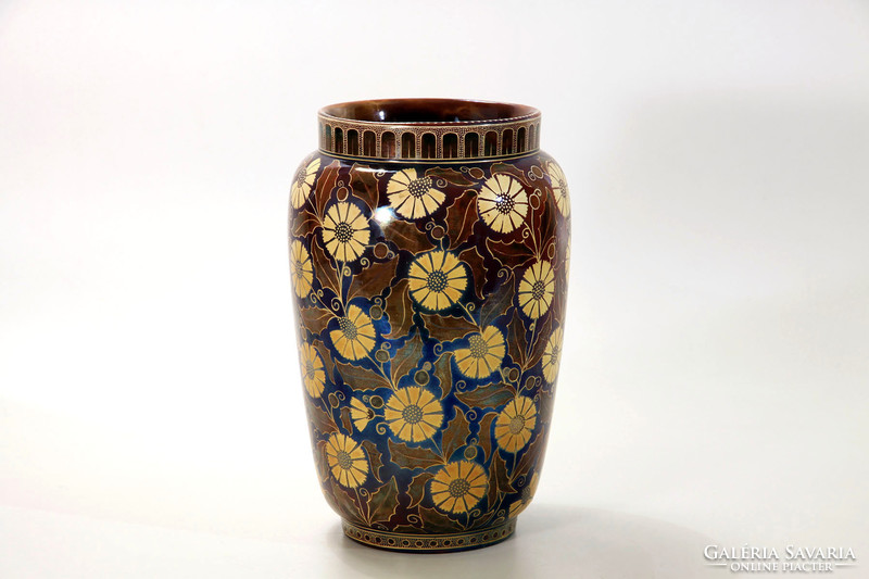 Zsolnay vase with yellow flowers round seal 1068 | sunflower eosin
