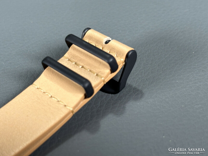 Eone - Bradley design watch for the visually impaired - tactile time