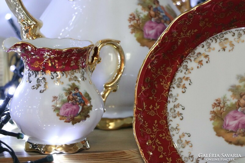 24 karátos arannyal festett kézműves  porcelán készlet