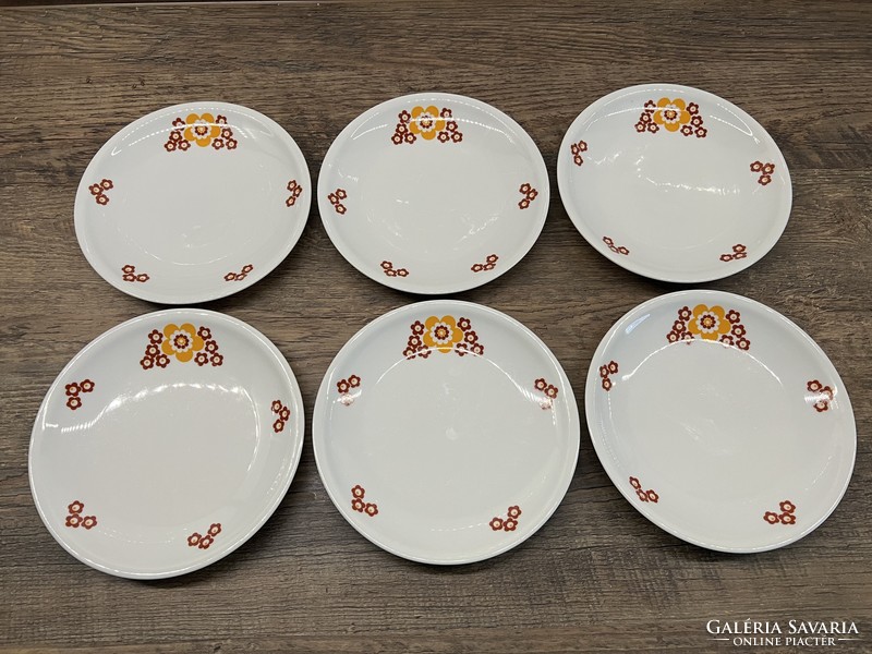 Bella-style cookie plates with rarer decor (17 cm)