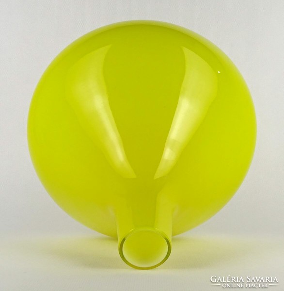 1P859 Retro sárga fújt üveg váza 22 cm