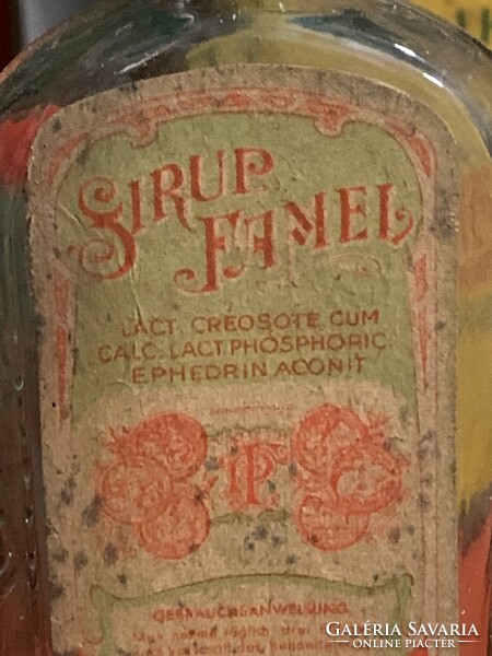 Régi gyógyszeres üveg a monarchia idejéből SIRUP FAMEL