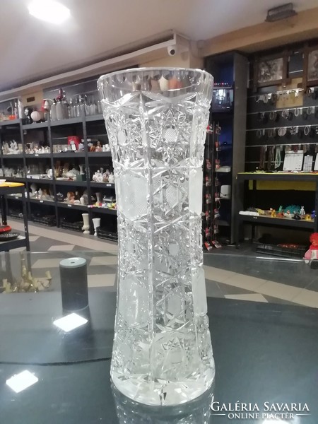 Large crystal vase