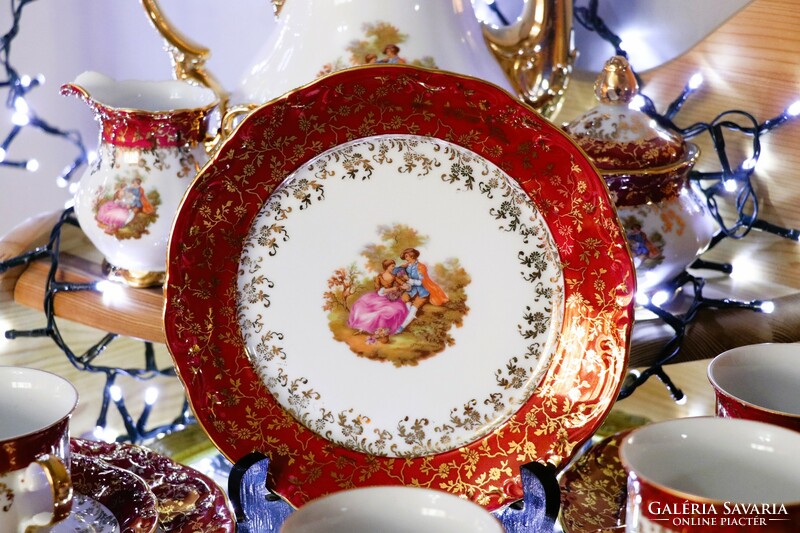 24 karátos arannyal festett kézműves  porcelán készlet