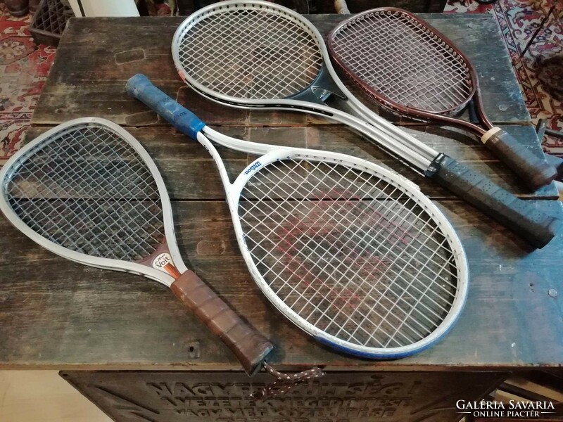 4 pieces of fiberglass rackets, tennis racket and other ball game rackets