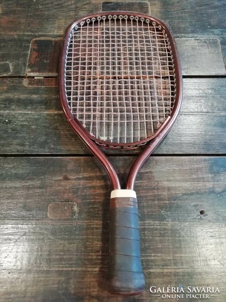 4 pieces of fiberglass rackets, tennis racket and other ball game rackets