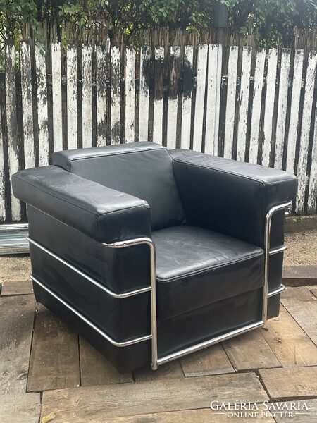 Le corbusier style vintage 1980 large club armchair with chrome frame