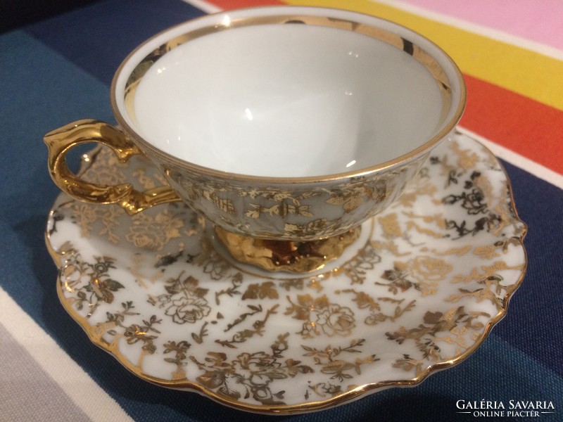 Vintage Bavaria-Bareauther porcelán csésze aljjal