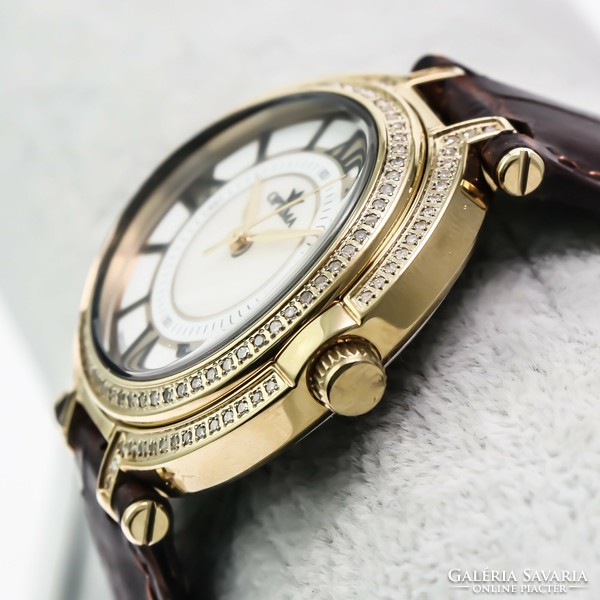 Optima swiss diamond is a beautiful and special watch decorated with 120 real white diamonds