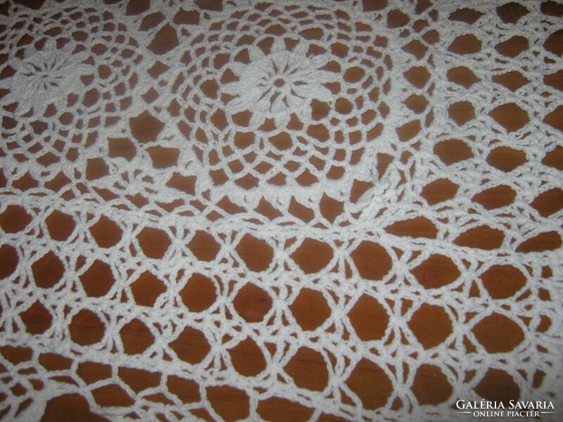 Crochet tablecloth 75 cm x 75 cm