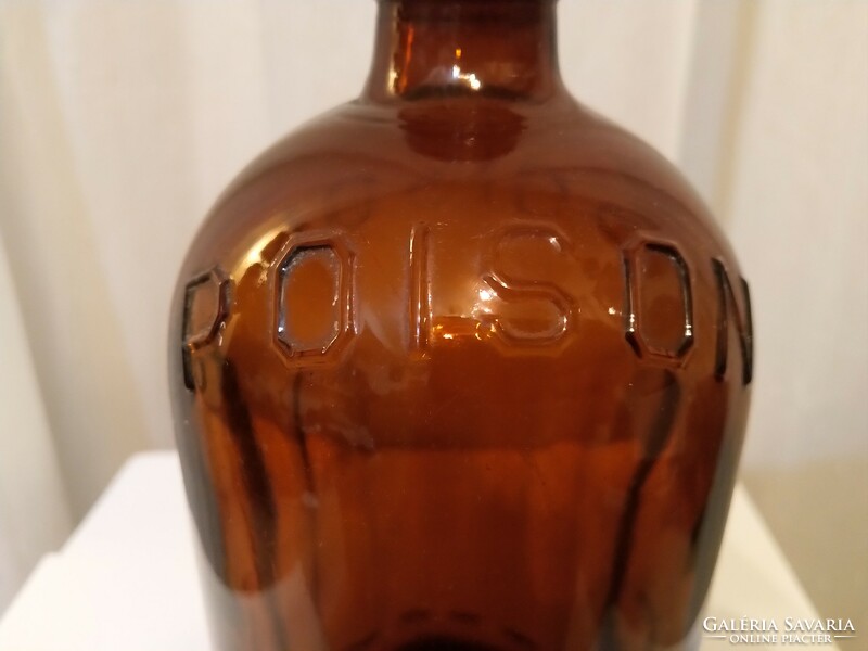 POISON antik arzénes üveg 1,5 literes