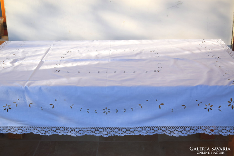 Régi Antik Hatalmas ünnepi riselt hímzett terítő asztalterítő abrosz csipkés 158 x 140 cm