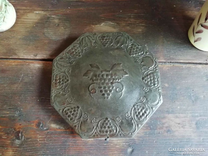 Candy box, second half of the 20th century, with embossed pattern, Dutch chocolate tin