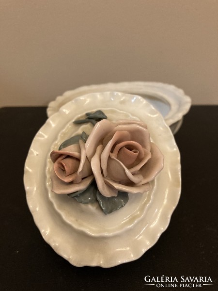 Ens porcelain bonbonier, double rose