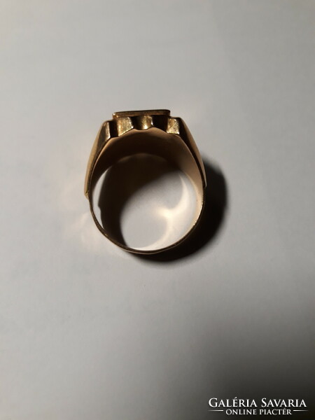 Beautiful, decorative, men's signet ring, vintage, 18 carat gold. I discounted it!