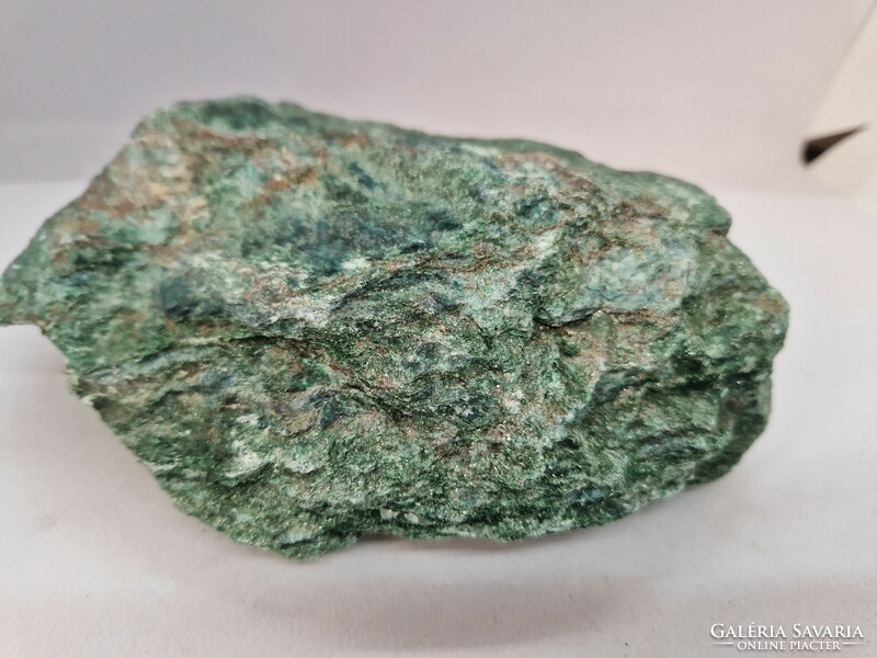 Fuchsite mineral block