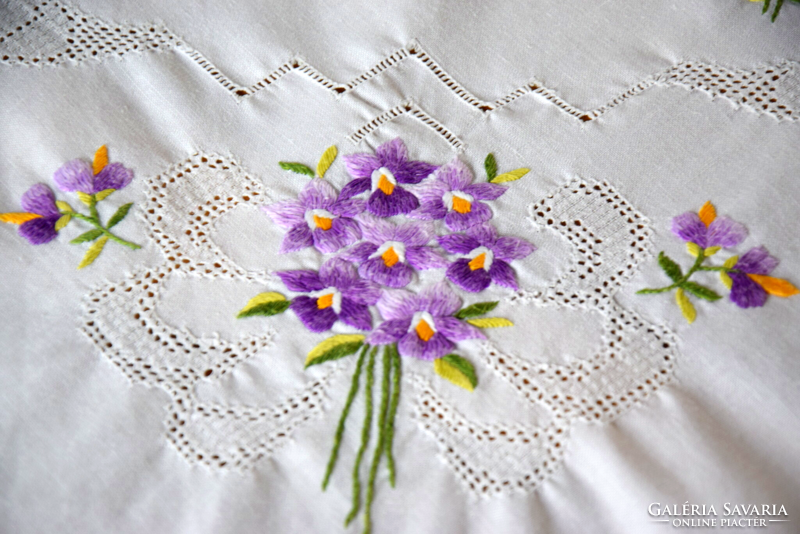Wonderful Embroidered Toledo Toledo Holiday Tablecloth Tablecloth Table Centerpiece Violet Pattern 83 x 81