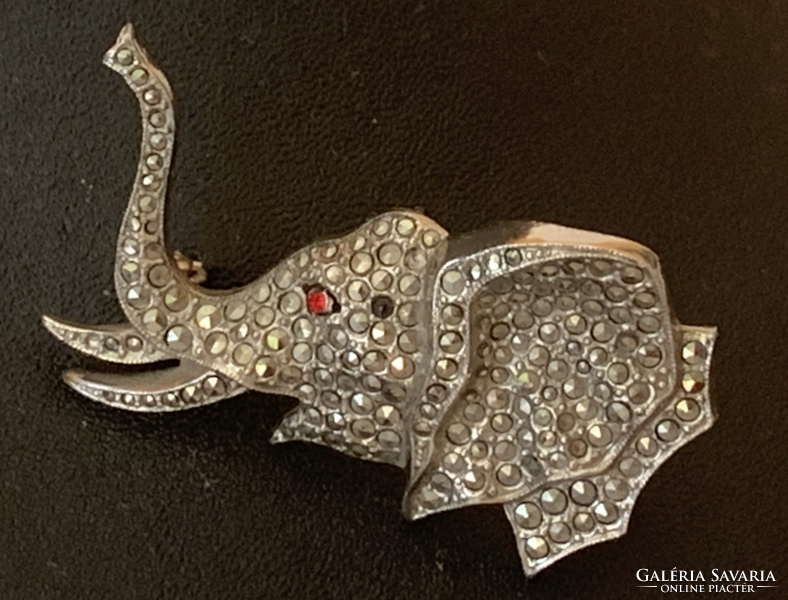 Elephant brooch with marcasite