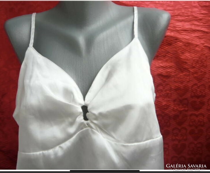 White satin nightgown size m