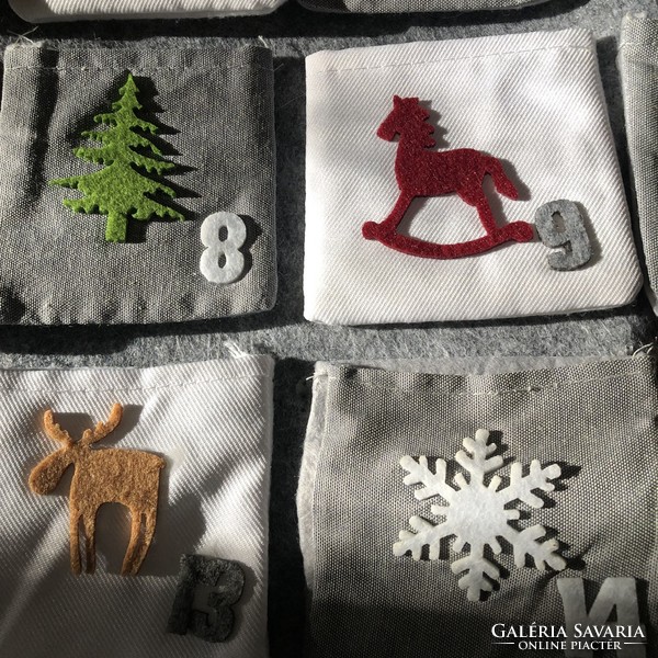 Karácsonyi textil adventi falinaptár 65x49 cm filc vászon anyag