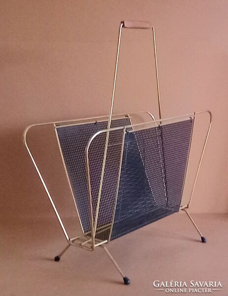 Mathieu Mathieu? Copper metal mesh modern newspaper rack negotiable.