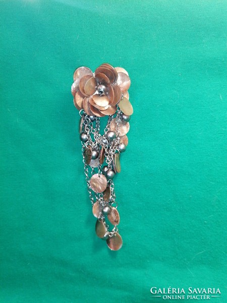 Pink mother-of-pearl collar, brooch (1021)