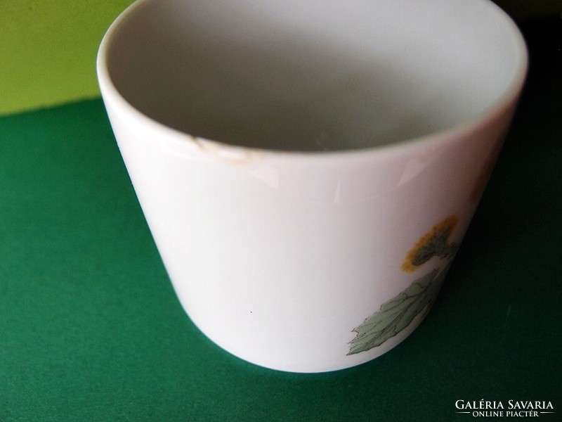Alföldi mug is damaged