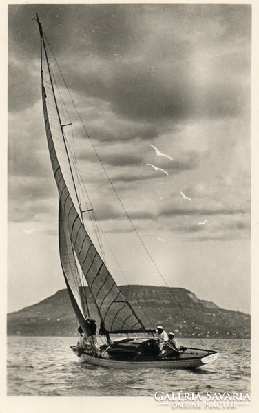 Ba - 105 sailboats in front of Badacsony (post clear)